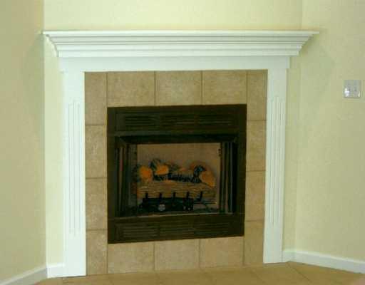 2426 E Rochester Road Franklin Park, PA 15143 - Photo 5 of 7 Den/Family/Great Room.