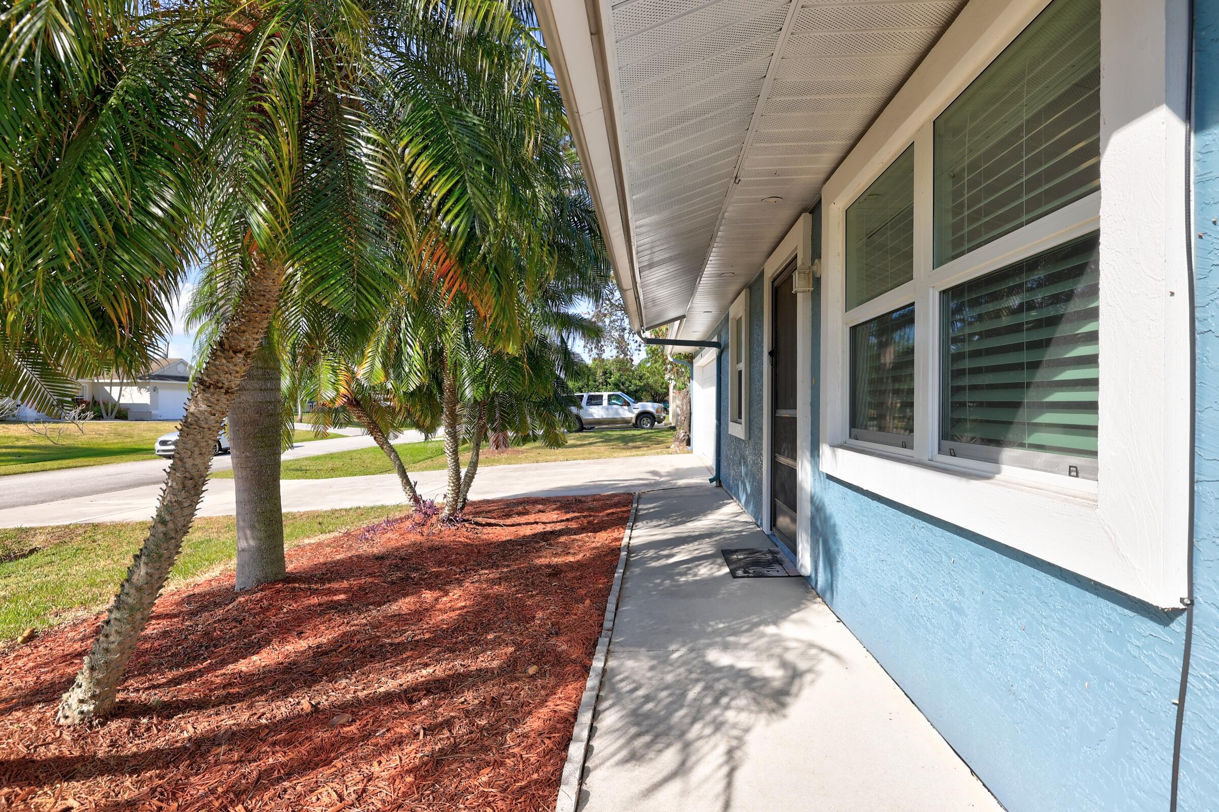 901 Southwest Fenway Road Port St. Lucie, FL 34953 - Photo 3 of 48 05_632a1263_4_5_6_7