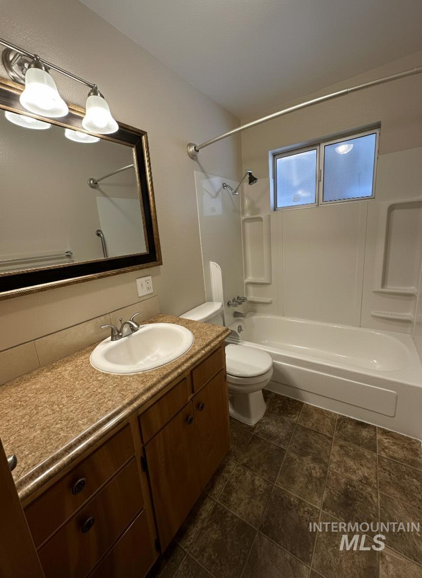 160 Northwest 3rd Street Ontario, OR 97914 - Photo 7 of 8