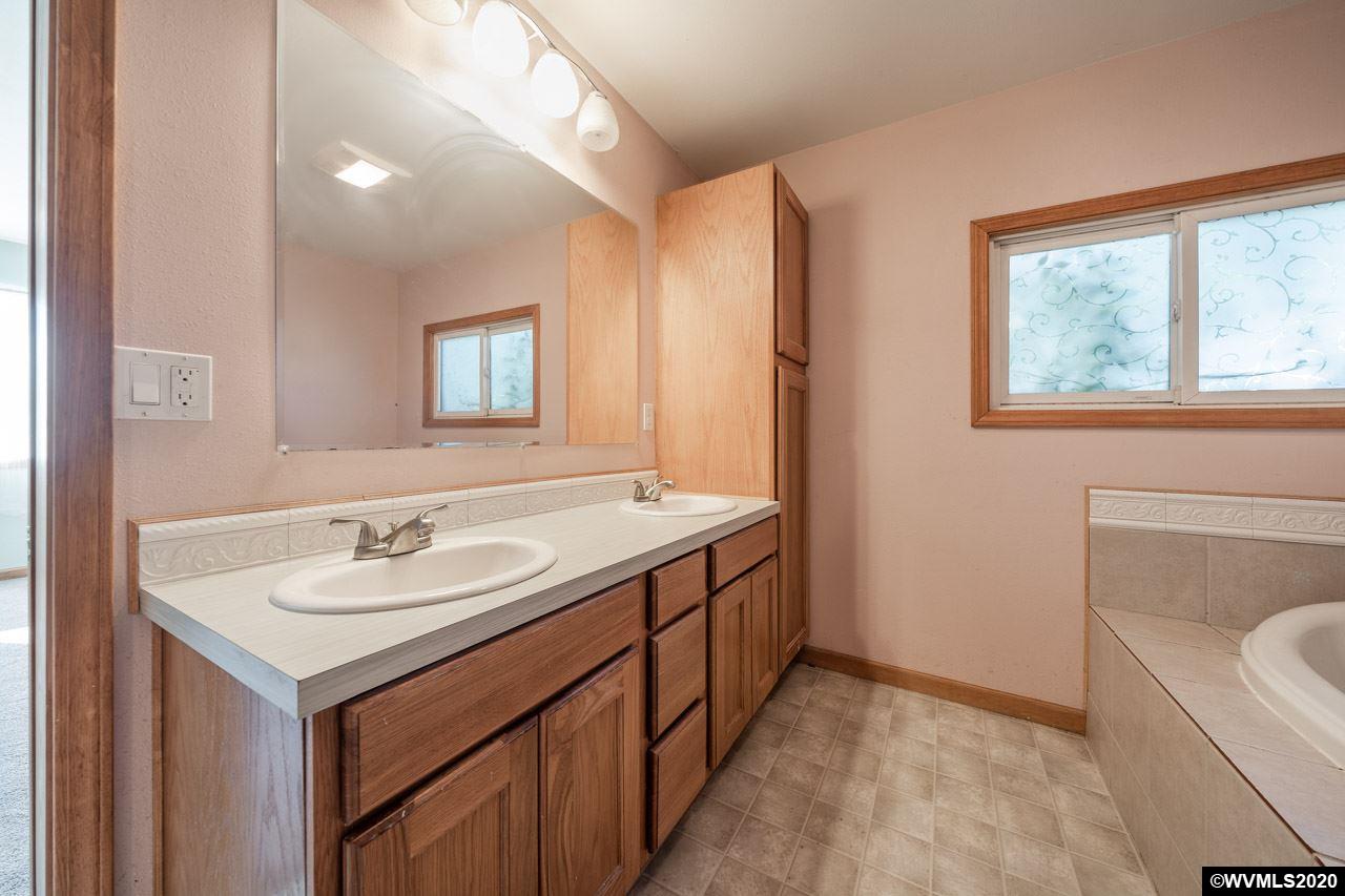 313 Northeast South Nebergall Loop Albany, OR 97321 - Photo 22 of 38