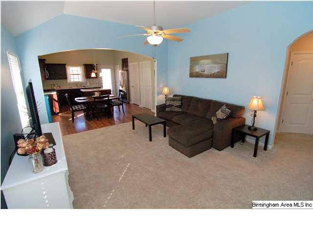 880 Cody Circle Fultondale, AL 35068 - Photo 2 of 14