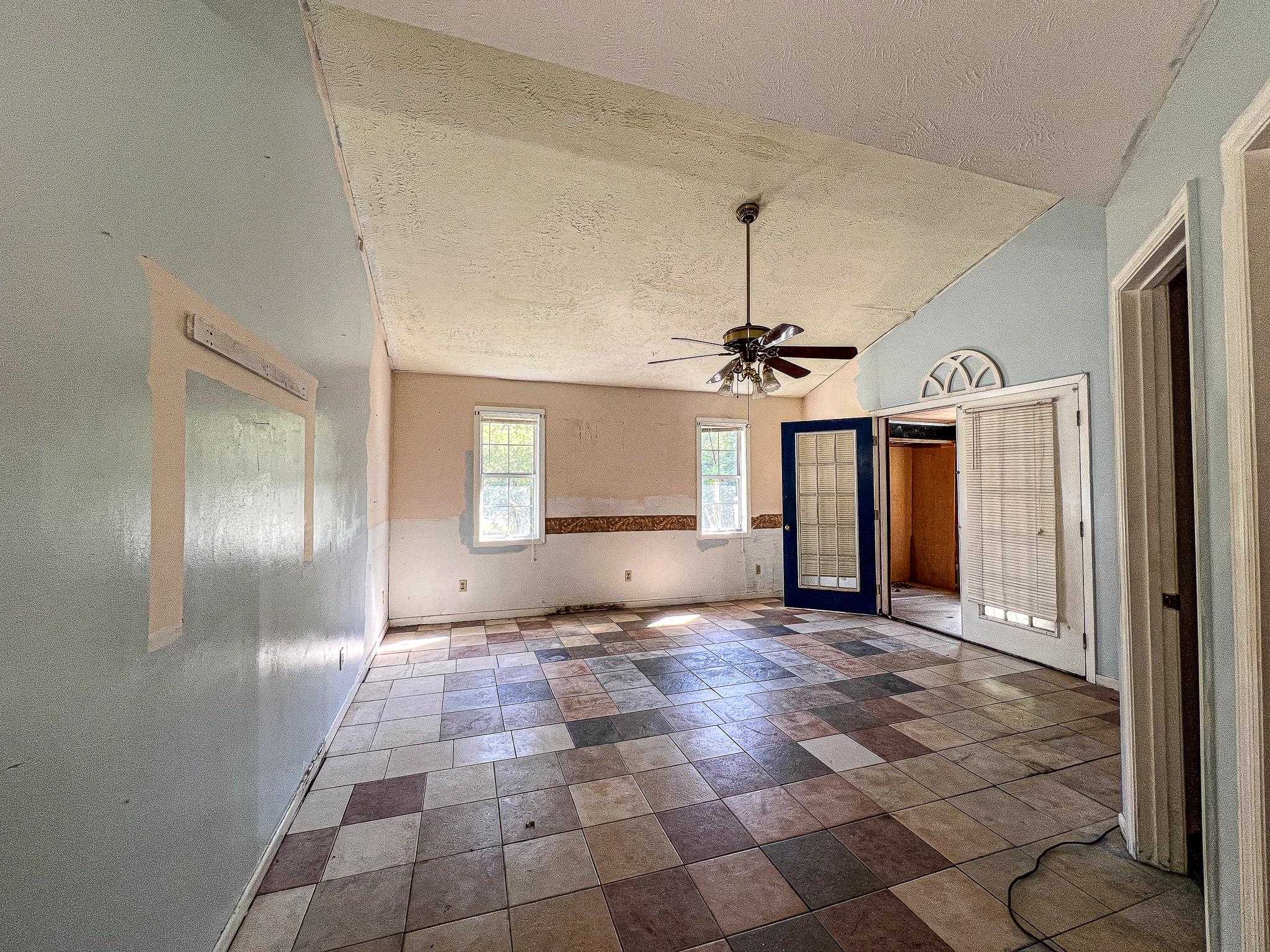 6313 Middle Road Mullins, SC 29574 - Photo 13 of 42 Gallery Image 13