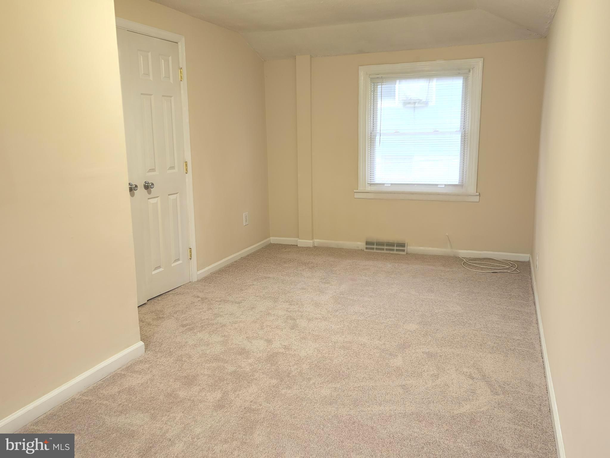 412 Paradise Road Riva, MD 21140 - Photo 13 of 20 Main Bedroom