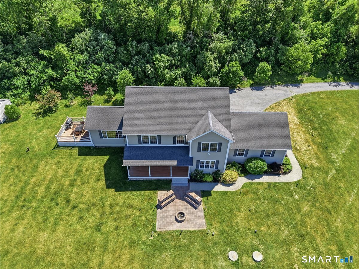 271 Putnam Road Pomfret, CT 06259 - Photo 4 of 40