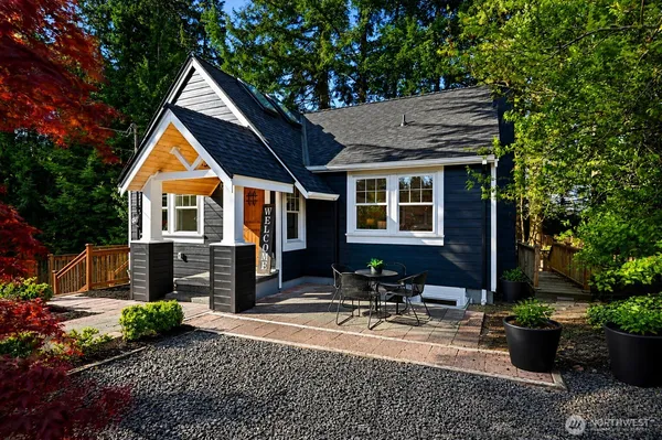 $894,440 | 24305 90th Avenue West, Edmonds, WA 98026