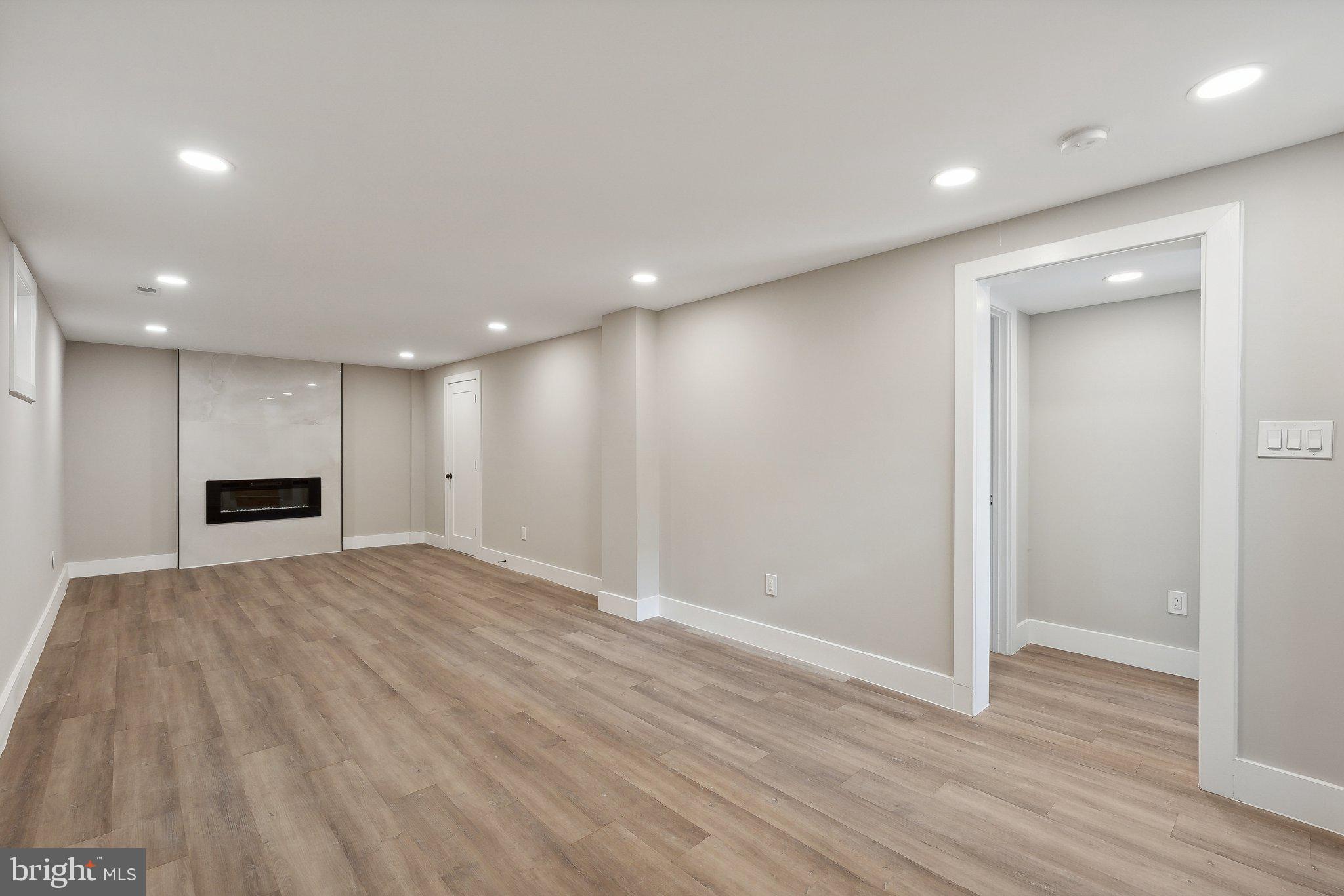 2414 Phillips Drive Alexandria, VA 22306 - Photo 32 of 43