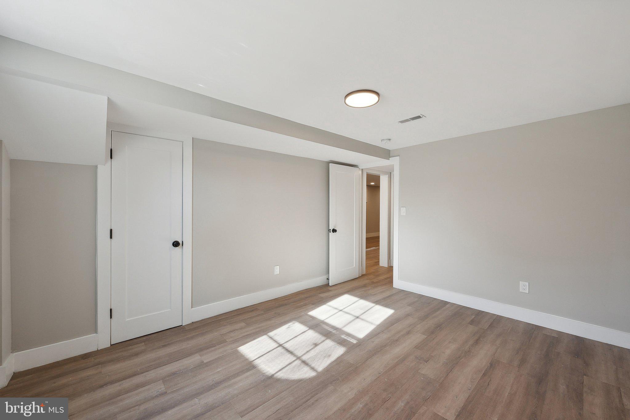 2414 Phillips Drive Alexandria, VA 22306 - Photo 41 of 43