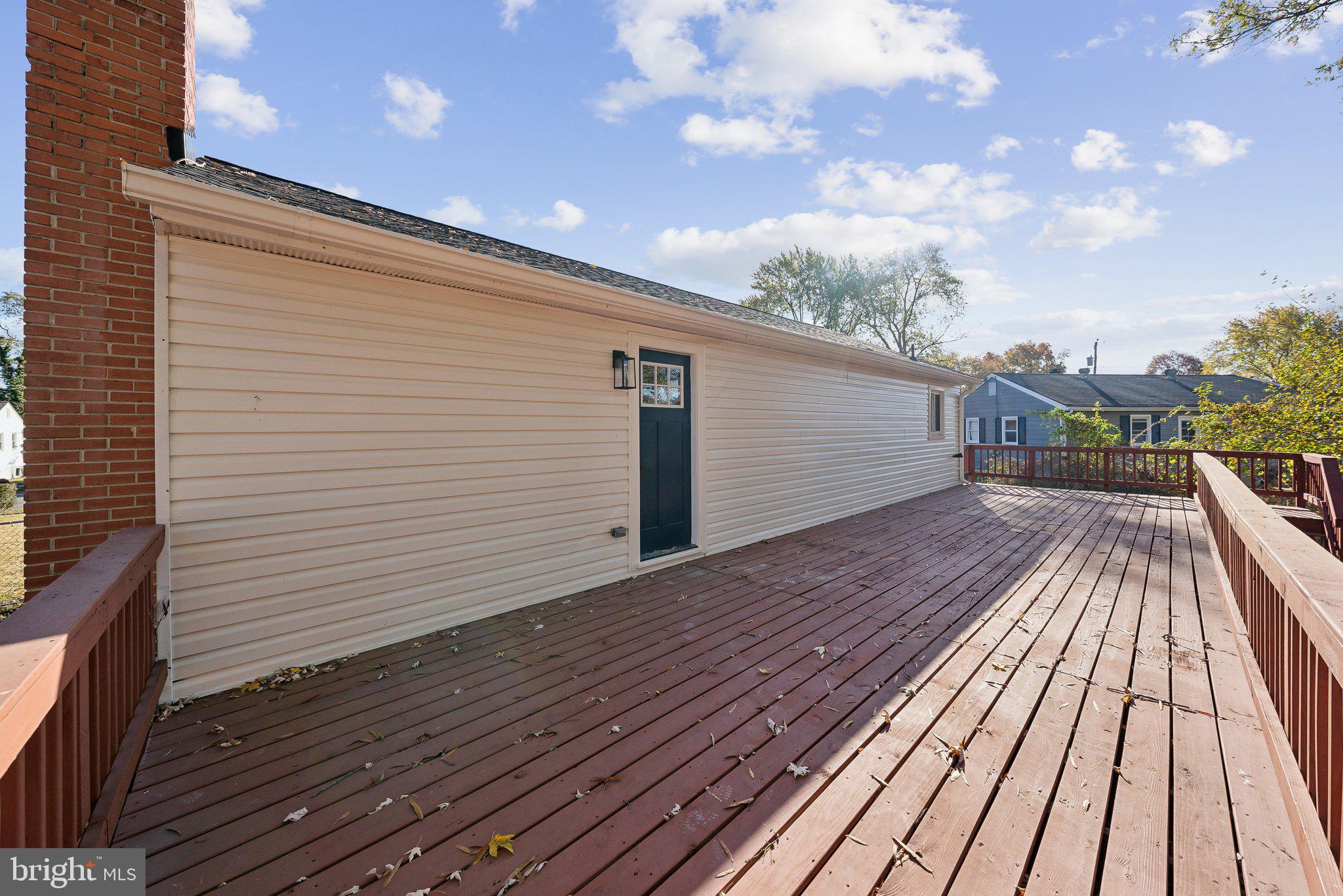 2414 Phillips Drive Alexandria, VA 22306 - Photo 7 of 43