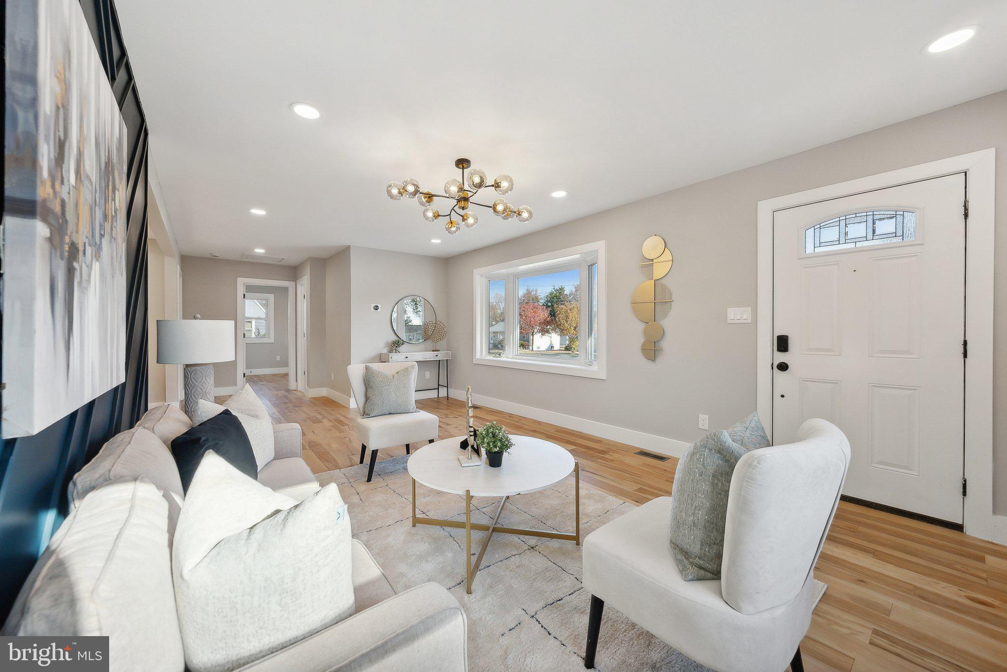 2414 Phillips Drive Alexandria, VA 22306 - Photo 9 of 43