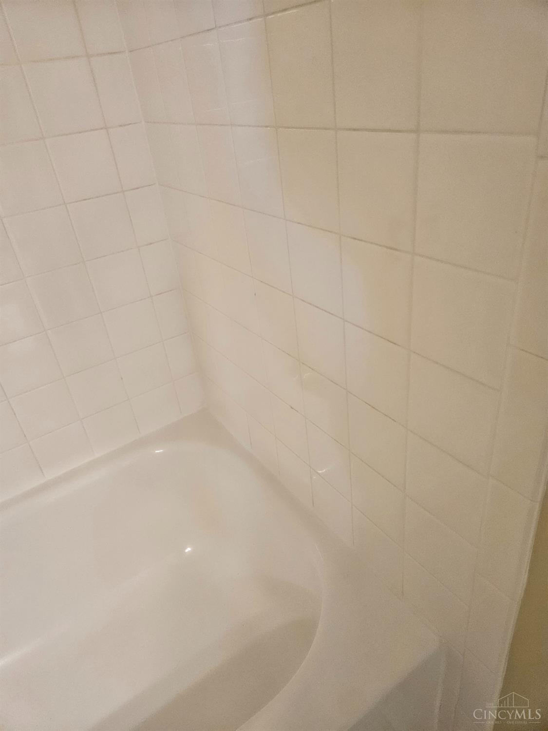 7280 East Galbraith Road, Unit 22B Cincinnati, OH 45243 - Photo 32 of 34