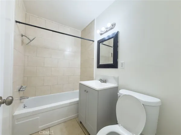 $374,000 | 3030 Vineland Avenue, Unit 3, Baldwin Park, CA 91706