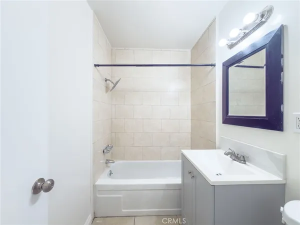 $374,000 | 3030 Vineland Avenue, Unit 3, Baldwin Park, CA 91706