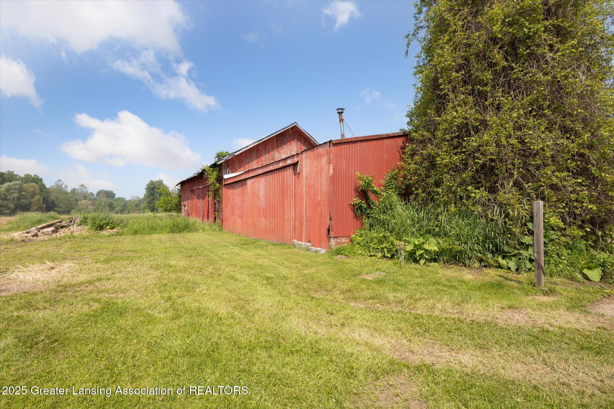 820 Barry Road Haslett, MI 48840 - Photo 39 of 52 42-820-Barry-Rd-Haslett-MI-48840-WindowS