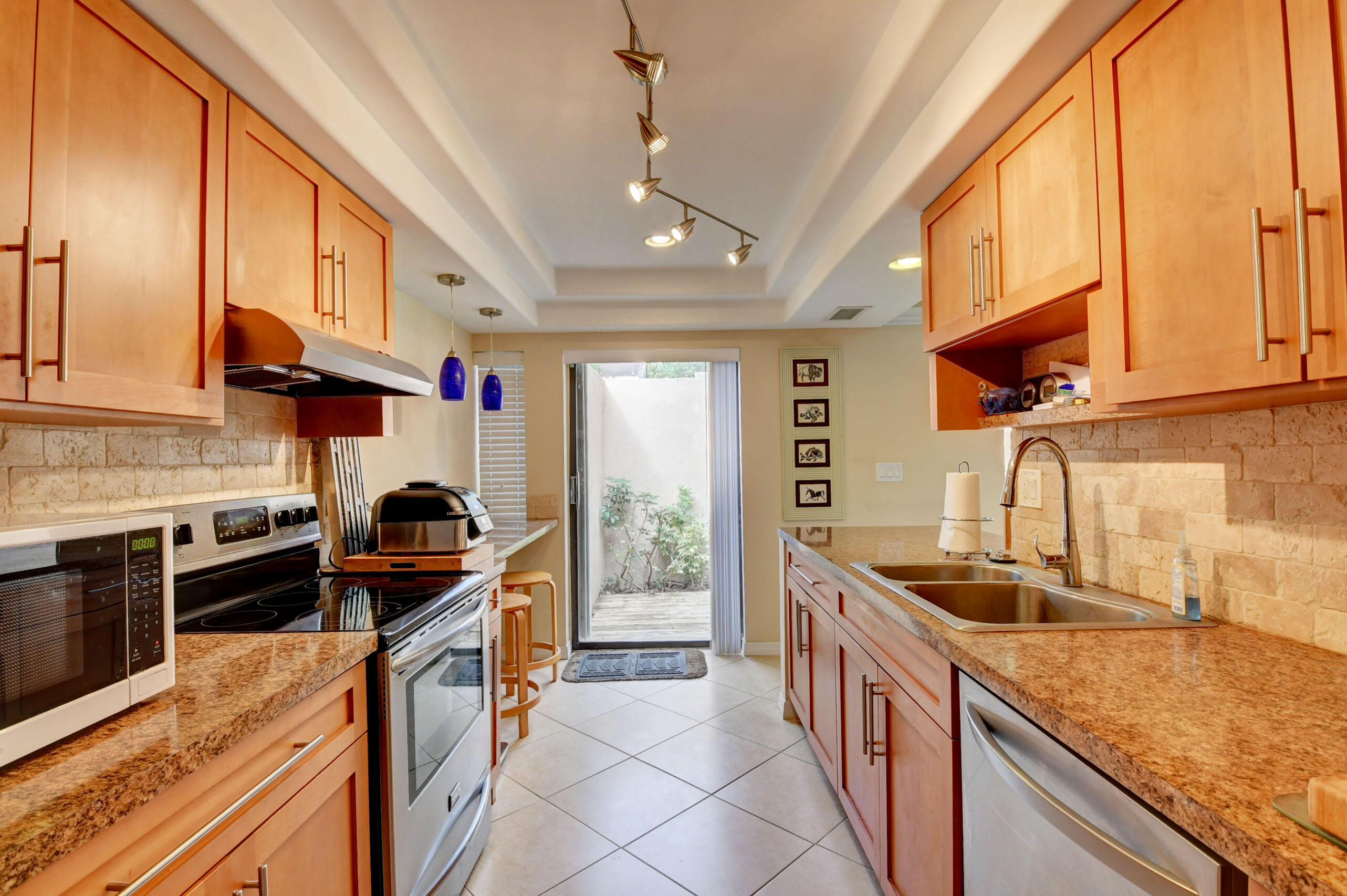 1141 Northwest 13th Street, Unit 1 Boca Raton, FL 33486 - Photo 12 of 28 Wood Cabinets