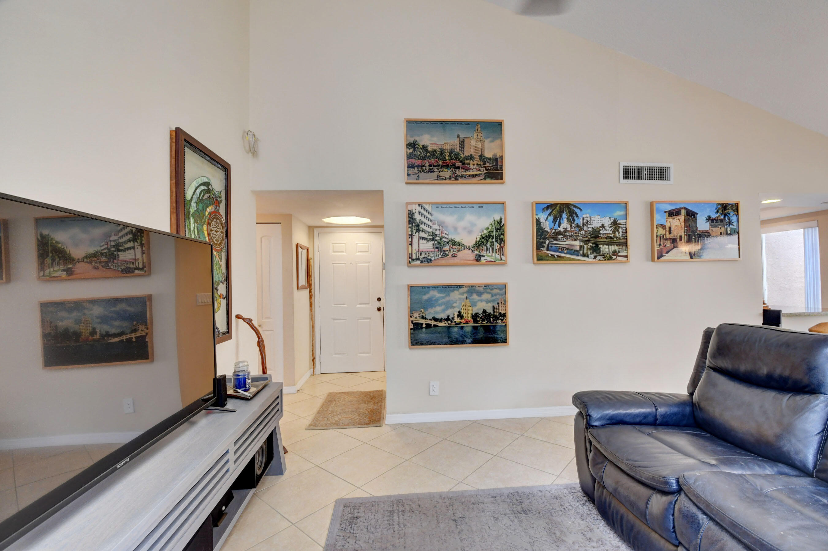 1141 Northwest 13th Street, Unit 1 Boca Raton, FL 33486 - Photo 10 of 28 Main Entrance into Living Area