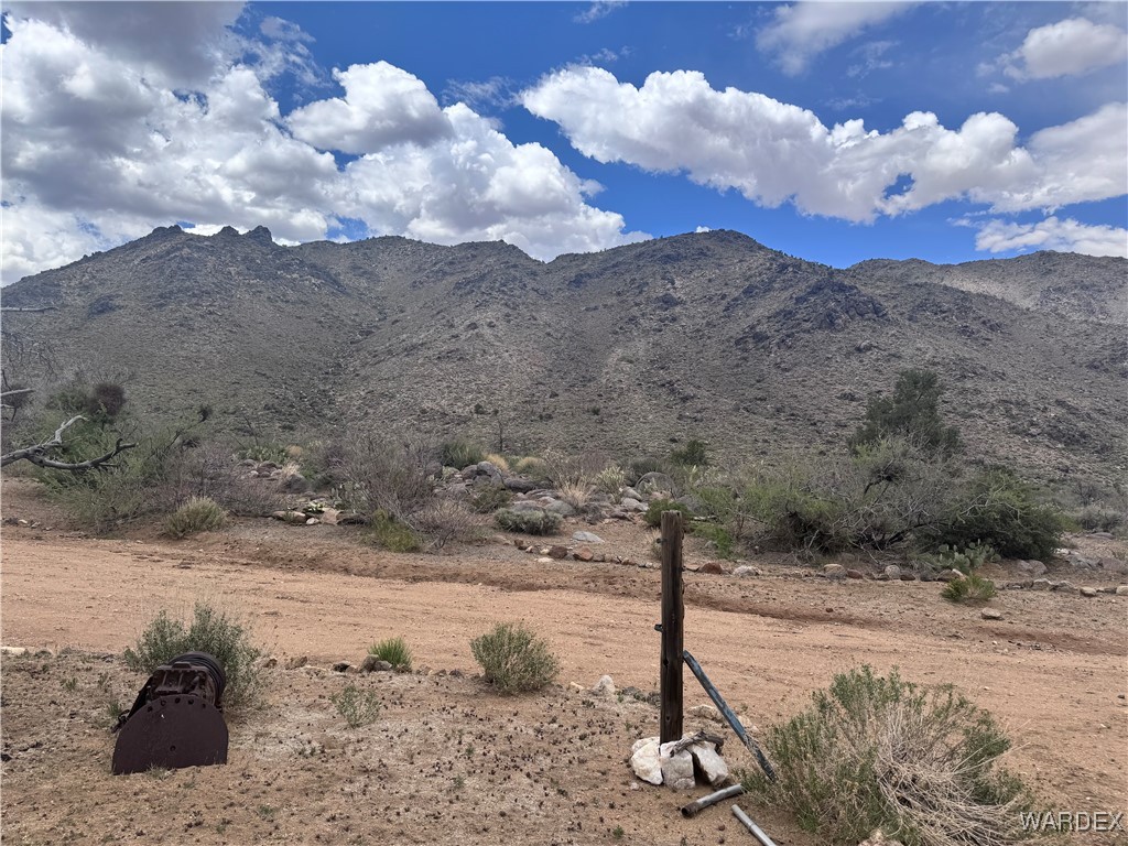 9000 Vock Canyon Road Kingman, AZ 86409 - Photo 22 of 44