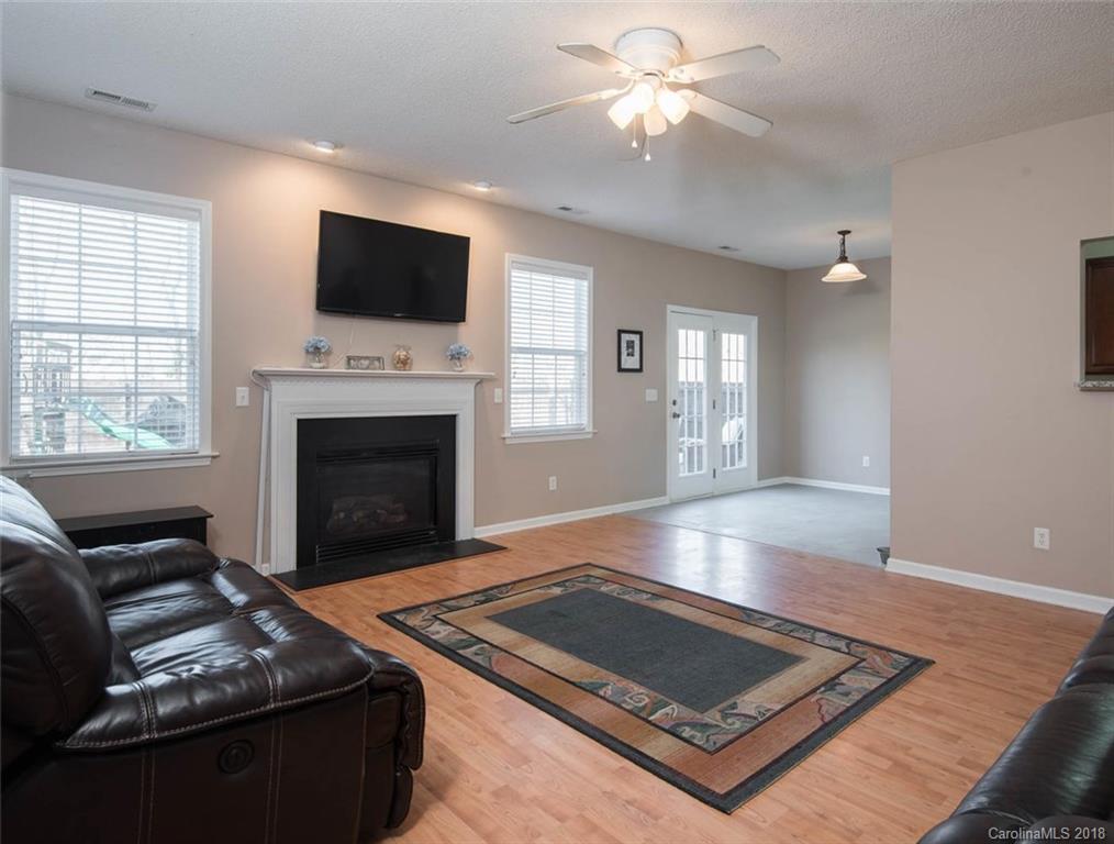130 Woodfern Road Fletcher, NC 28732 - Photo 7 of 30 Gallery Image 7