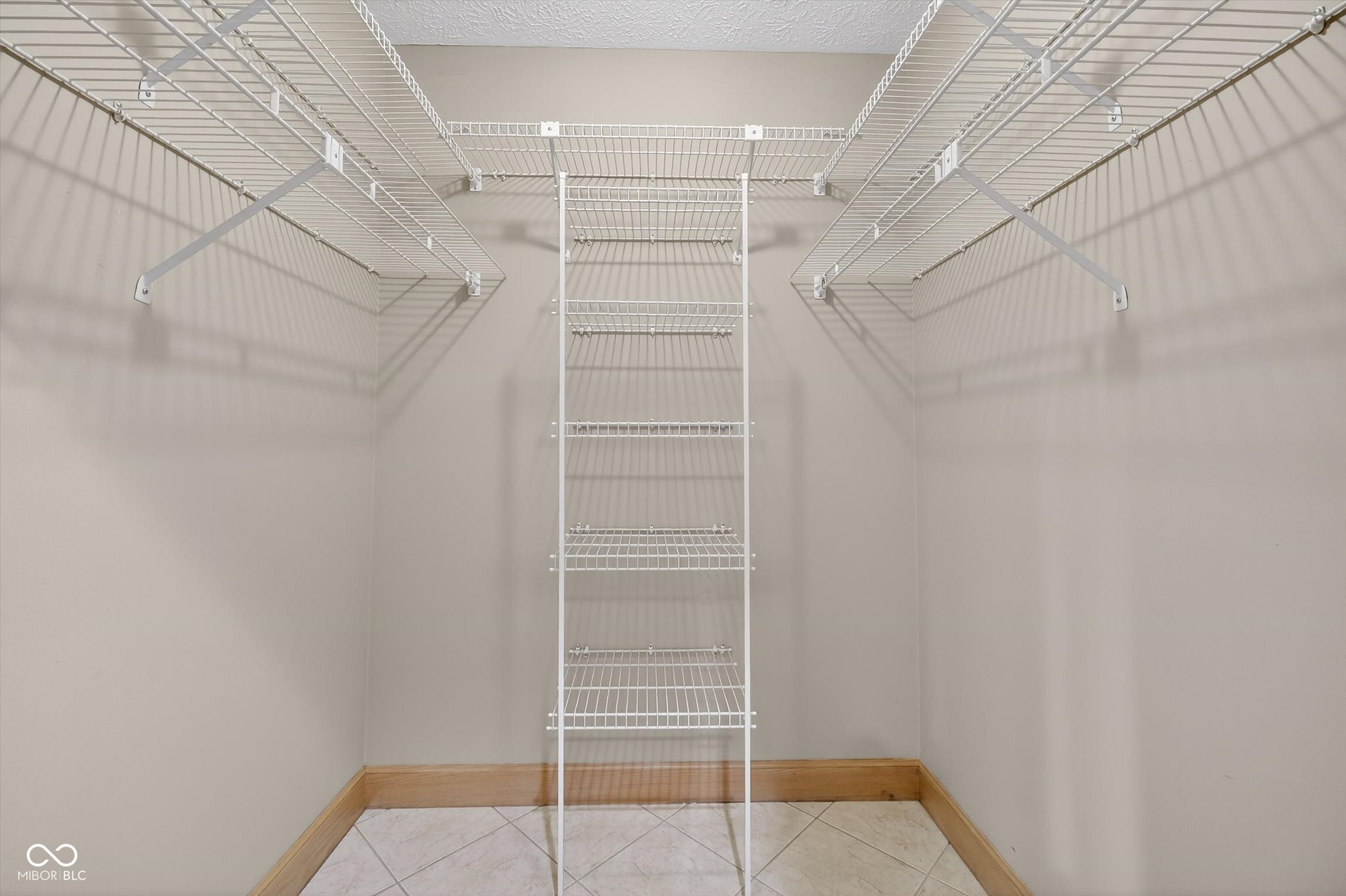 8002 Dean Road Indianapolis, IN 46240 - Photo 24 of 34