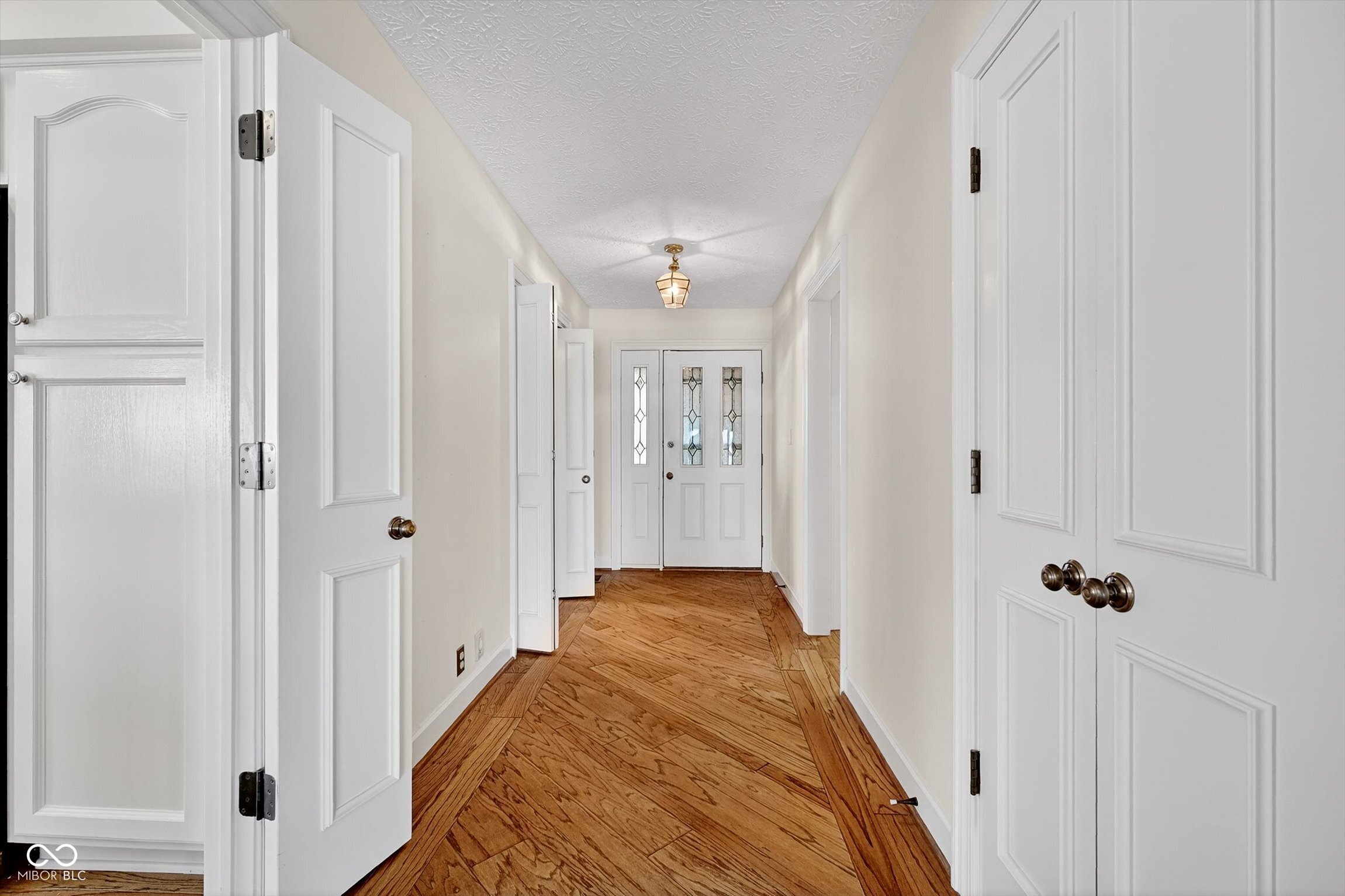 8002 Dean Road Indianapolis, IN 46240 - Photo 5 of 34