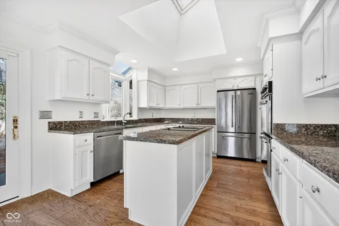 $1,200,000 | 8002 Dean Road, Indianapolis, IN 46240