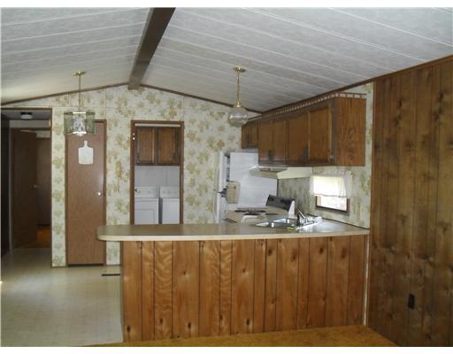 367 Thomas Road Ligonier, PA 15658 - Photo 3 of 7 Kitchen. Kitchen with island and appliances