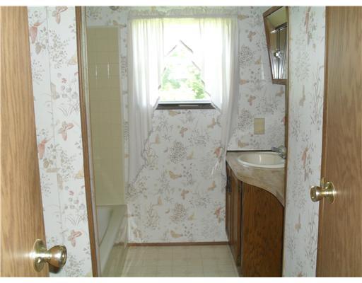 367 Thomas Road Ligonier, PA 15658 - Photo 5 of 7 Master Bath/Spa. Full Bath off master bedroom