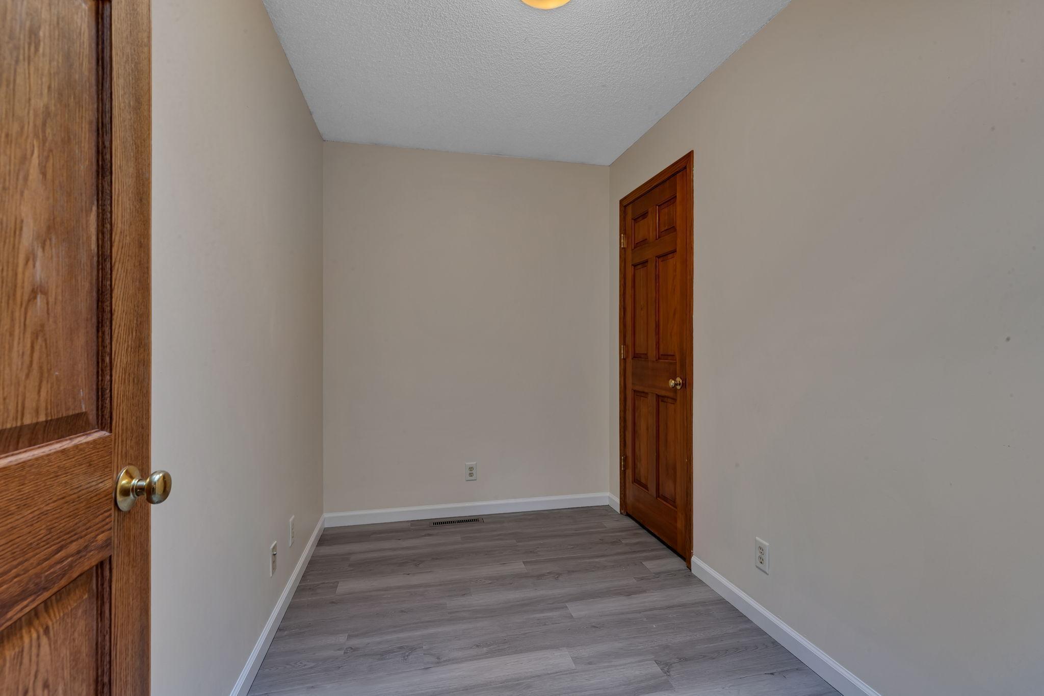 605 Roosevelt Road St. Cloud, MN 56301 - Photo 20 of 37 Gallery Image 20