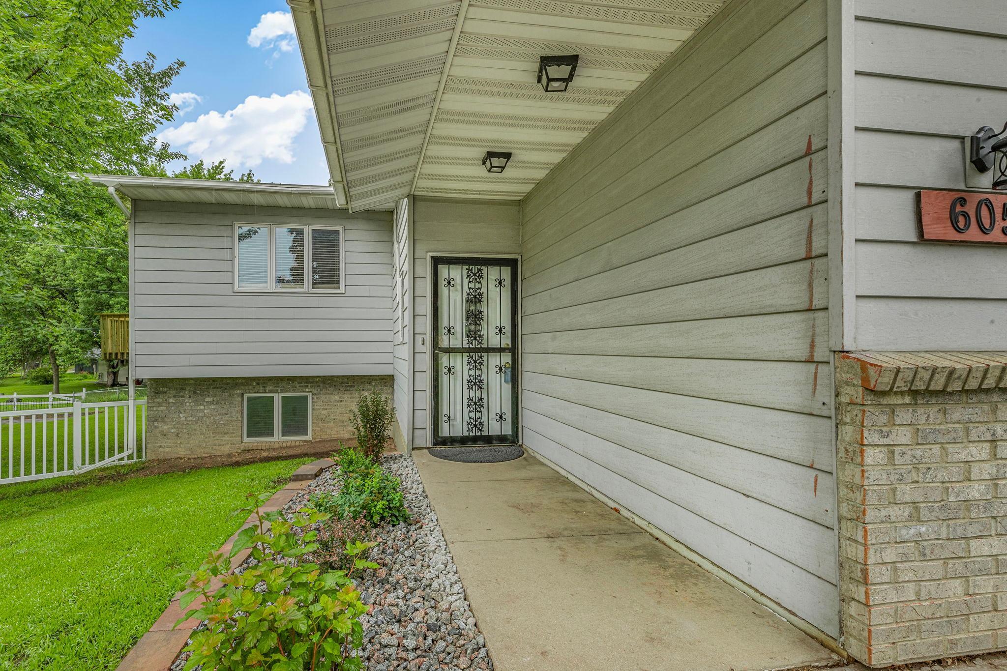 605 Roosevelt Road St. Cloud, MN 56301 - Photo 34 of 37 Gallery Image 34