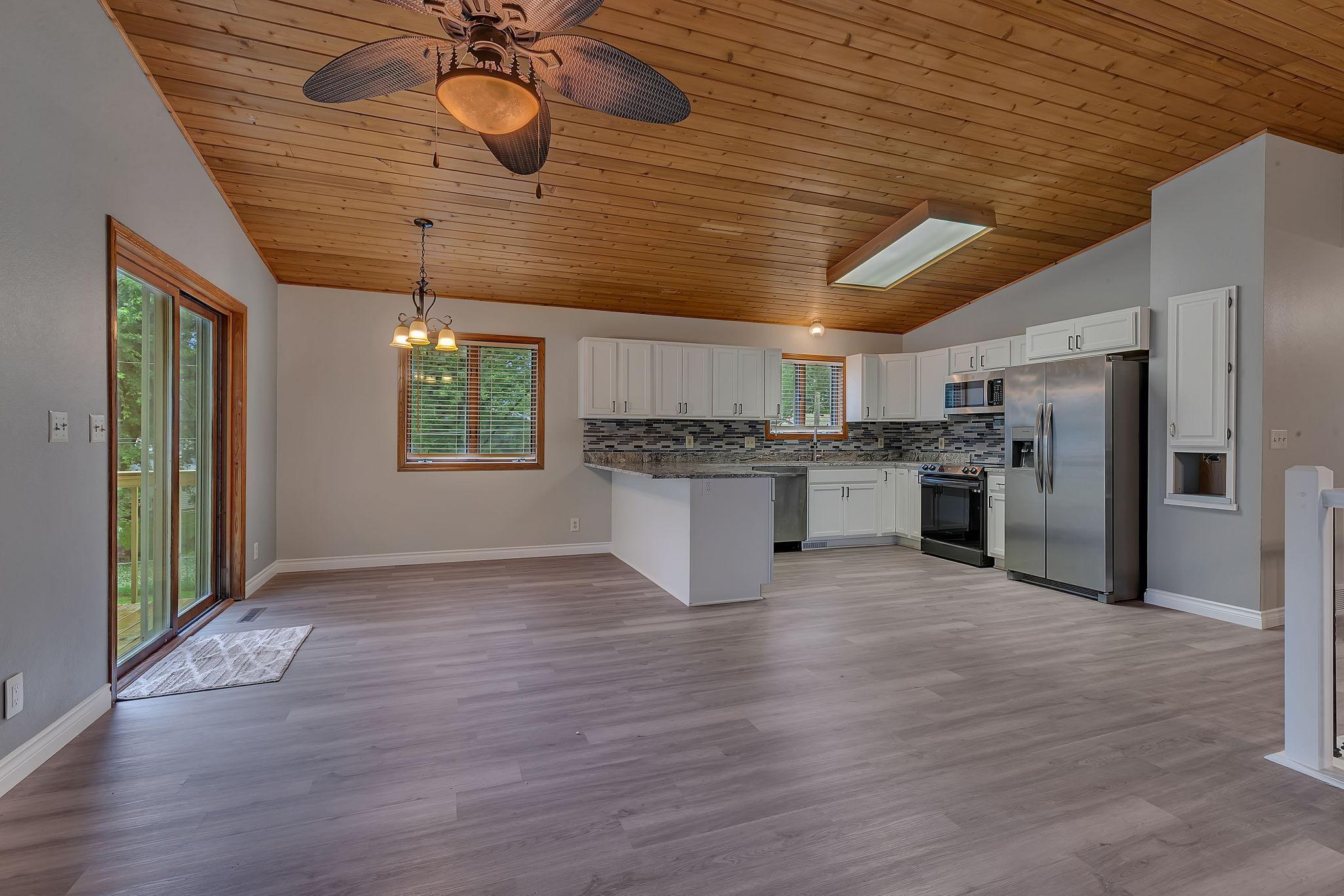 605 Roosevelt Road St. Cloud, MN 56301 - Photo 8 of 37 Gallery Image 8