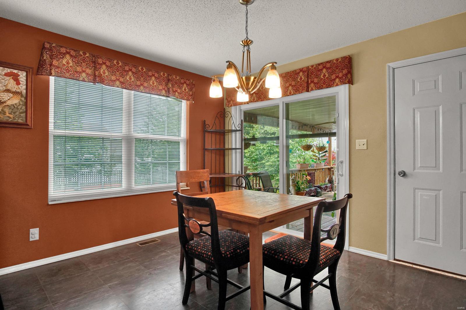 1528 Lincoln Farm Road O'Fallon, IL 62269 - Photo 12 of 36