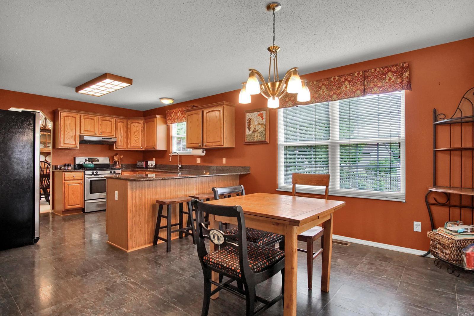1528 Lincoln Farm Road O'Fallon, IL 62269 - Photo 13 of 36