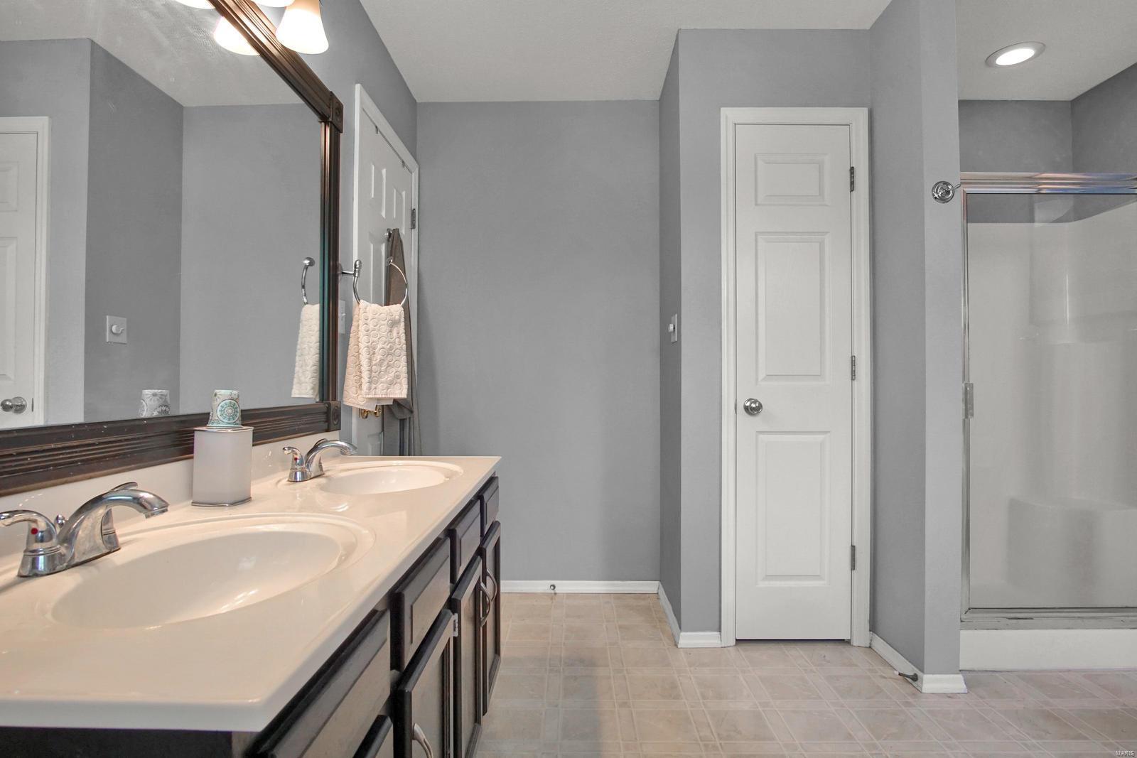 1528 Lincoln Farm Road O'Fallon, IL 62269 - Photo 19 of 36