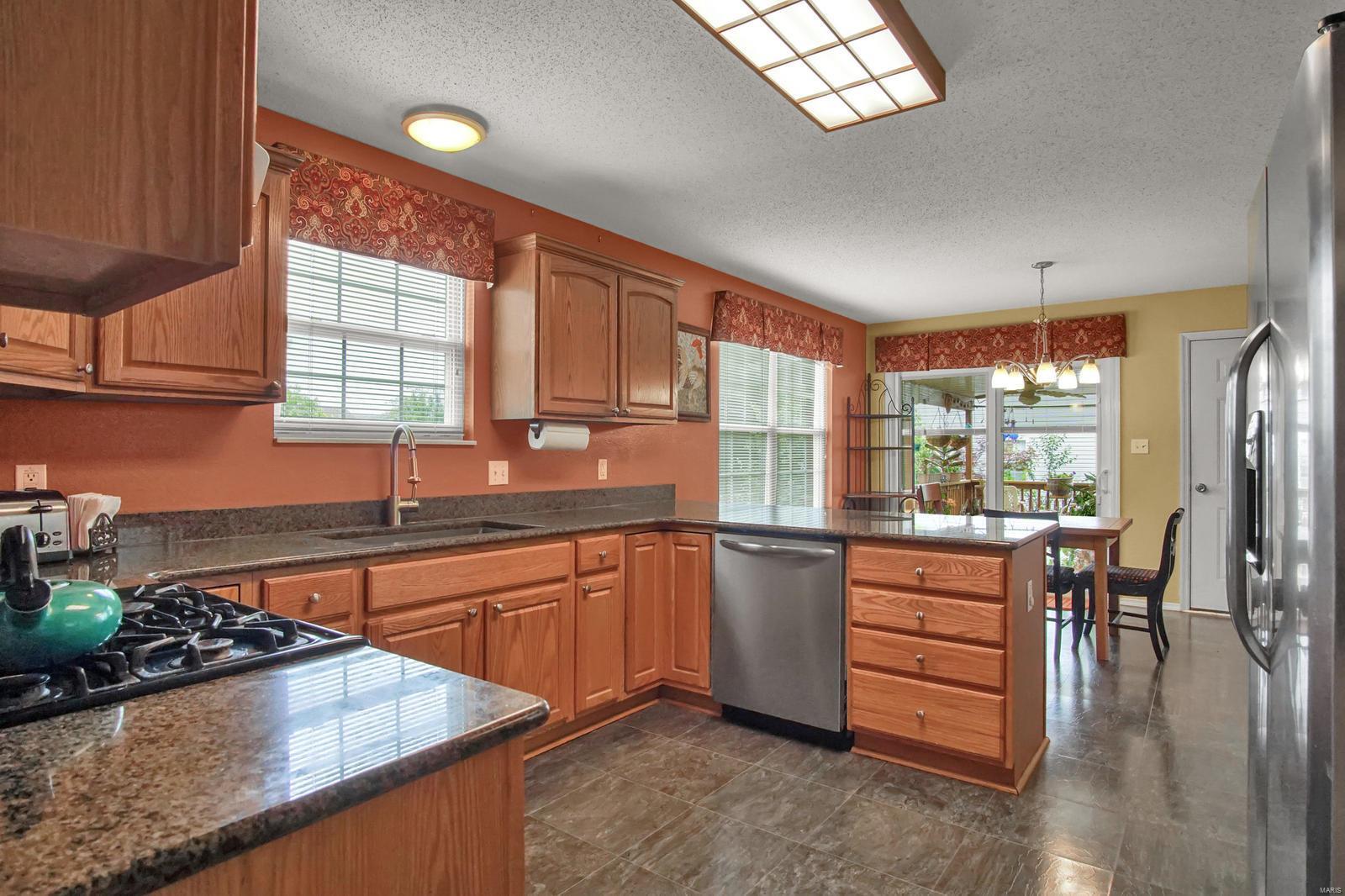 1528 Lincoln Farm Road O'Fallon, IL 62269 - Photo 10 of 36