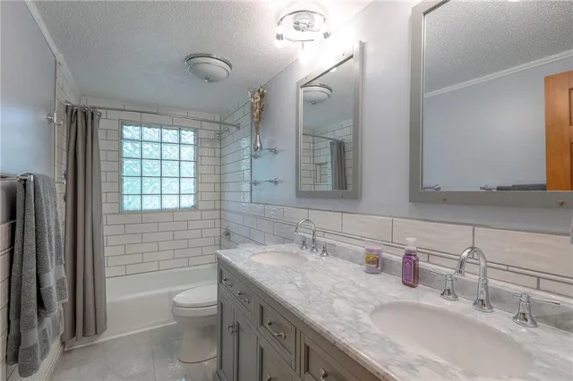 $349,000 | 313 Southwest Ensley Lane, Lee's Summit, MO 64081