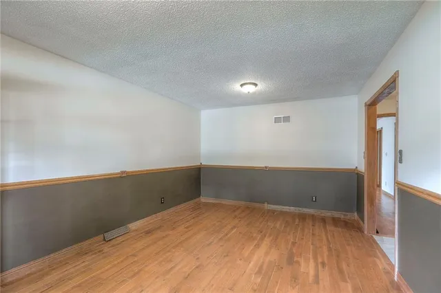 $349,000 | 313 Southwest Ensley Lane, Lee's Summit, MO 64081