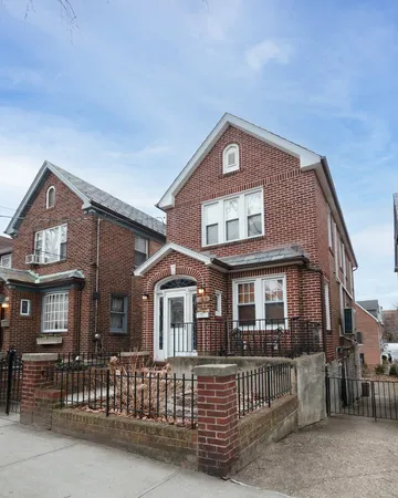 $878,000 | 6126 Fieldston Road | North Riverdale