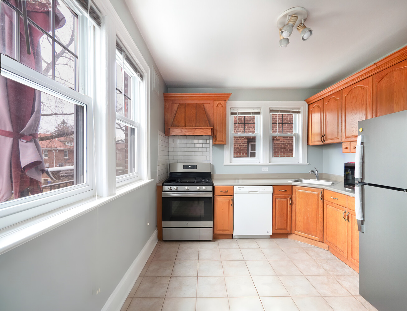 6126 Fieldston Road Bronx, NY 10471 - Photo 5 of 15