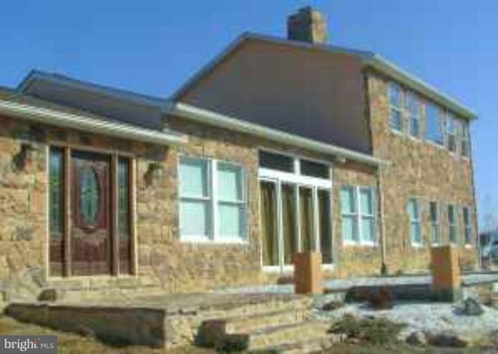 571 Messick Road Strasburg, VA 22657 - Photo 3 of 5 a front view of a house