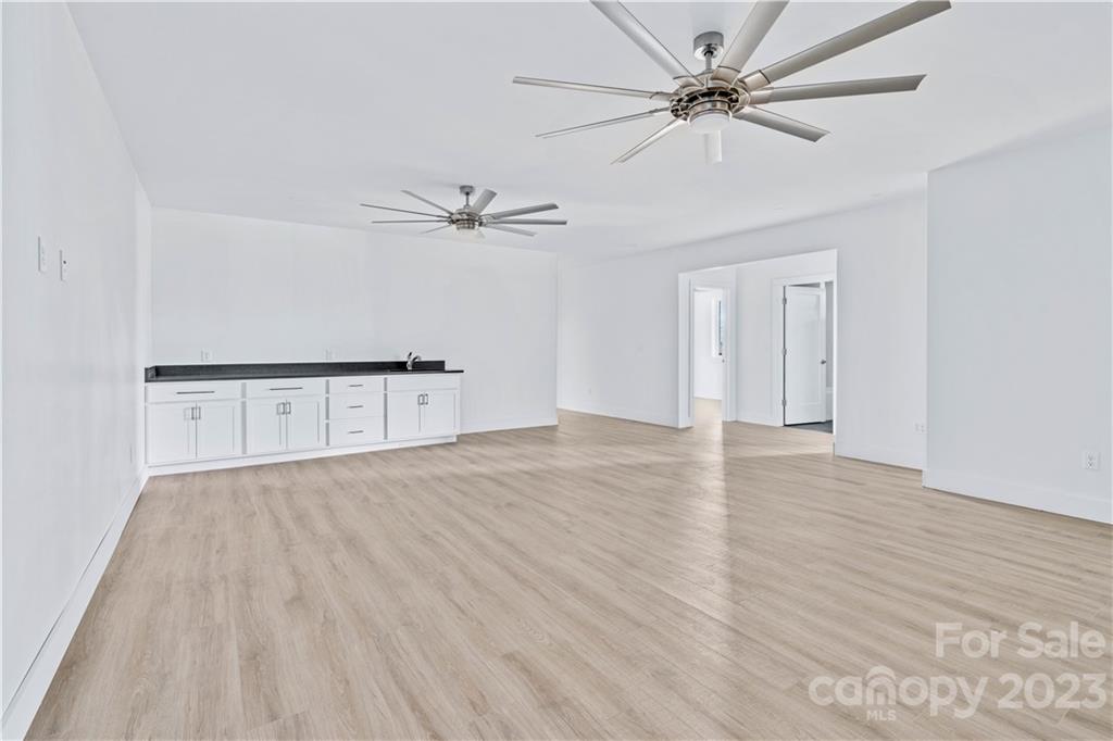 52 Little Oak Road Leicester, NC 28748 - Photo 17 of 32 Gallery Image 17
