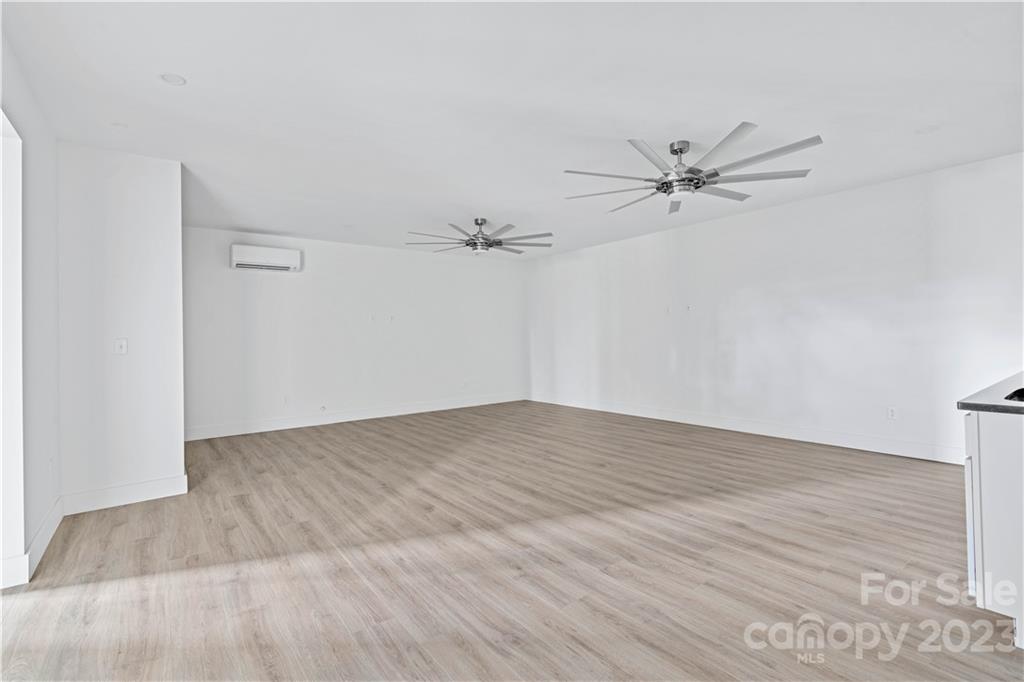52 Little Oak Road Leicester, NC 28748 - Photo 19 of 32 Gallery Image 19