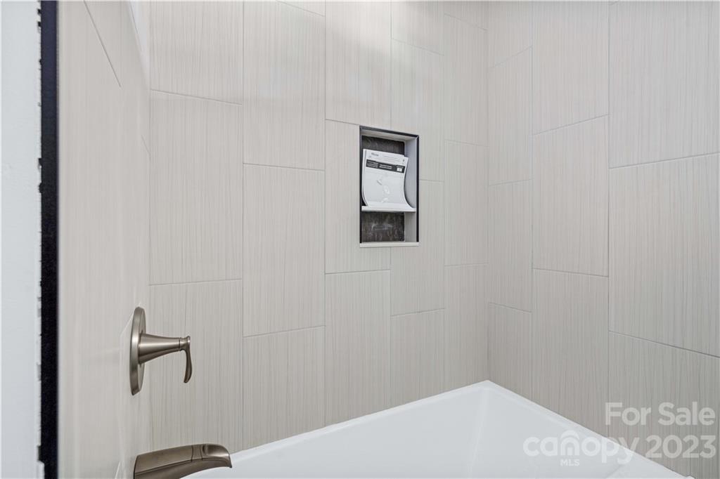 52 Little Oak Road Leicester, NC 28748 - Photo 23 of 32 Gallery Image 23