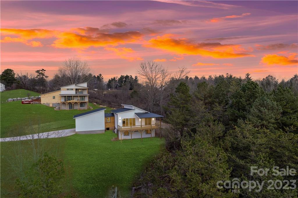 52 Little Oak Road Leicester, NC 28748 - Photo 29 of 32 Gallery Image 29