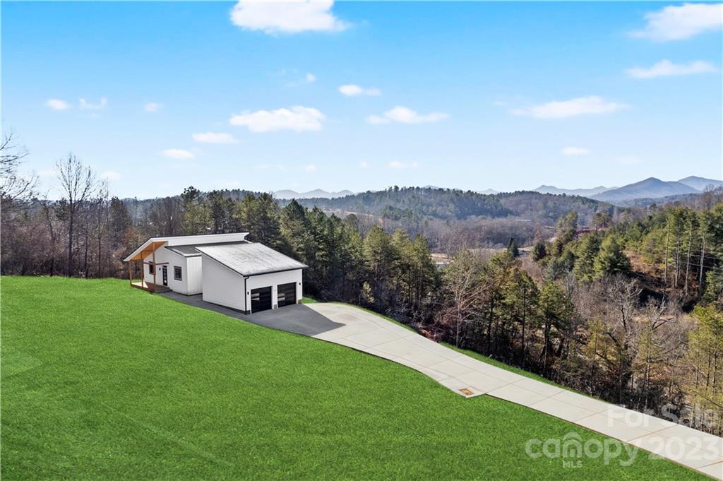 52 Little Oak Road Leicester, NC 28748 - Photo 3 of 32 Gallery Image 3