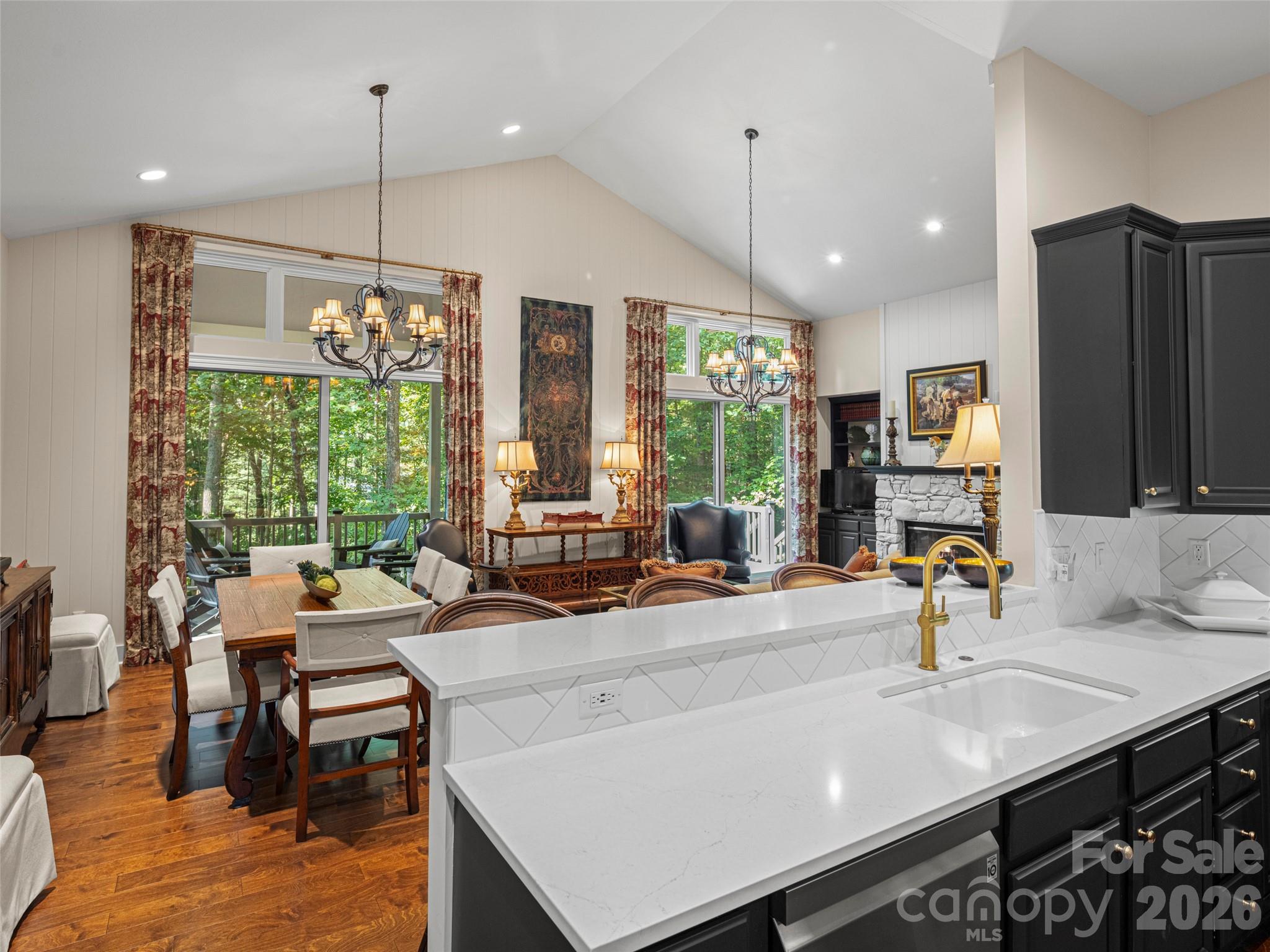 108 Little Cherokee Ridge Hendersonville, NC 28739 - Photo 18 of 39 Gallery Image 18
