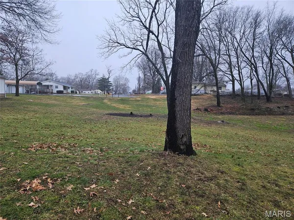 $16,900 | 20 Fairway Drive, Bethalto, IL 62010