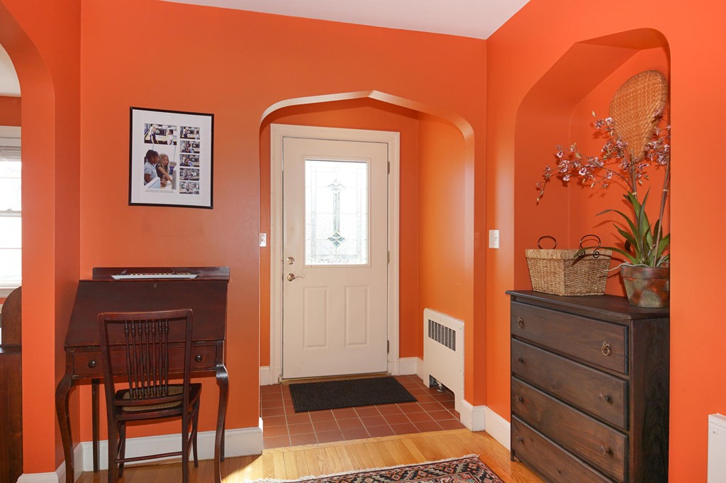 77 Oakdale Road Newton, MA 02459 - Photo 11 of 27