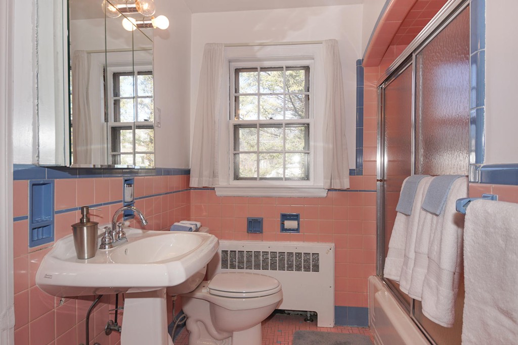 77 Oakdale Road Newton, MA 02459 - Photo 16 of 27