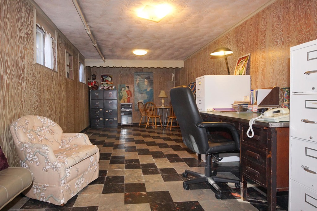 77 Oakdale Road Newton, MA 02459 - Photo 19 of 27