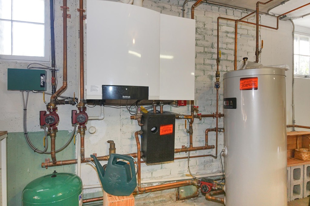 77 Oakdale Road Newton, MA 02459 - Photo 22 of 27