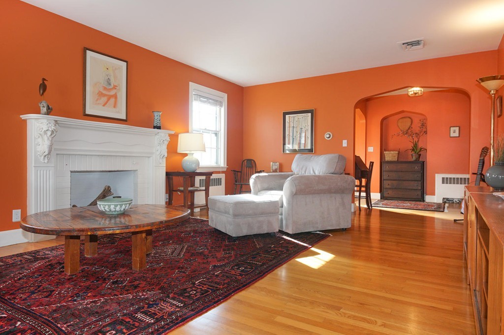 77 Oakdale Road Newton, MA 02459 - Photo 5 of 27